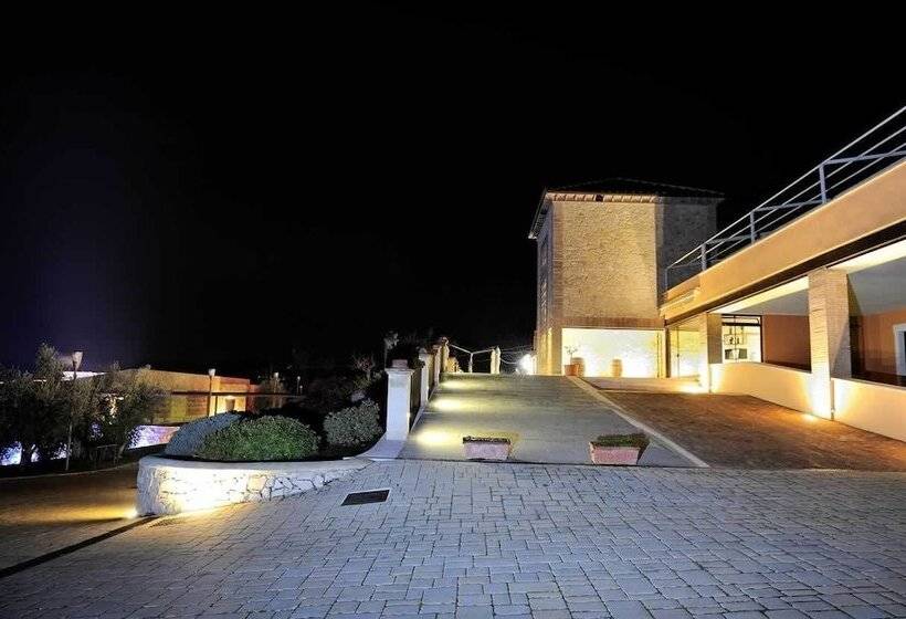 住宿加早餐 Vallantica Resort & Spa