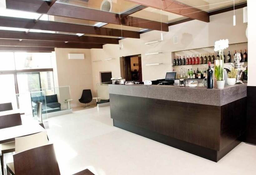 مبيت وإفطار Vallantica Resort & Spa