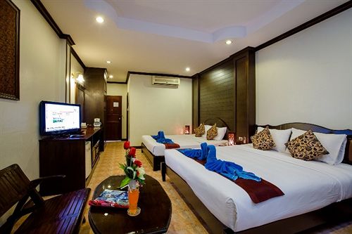 Hotel Baan Veerakit