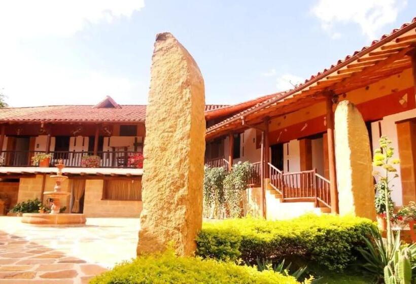 هتل Hicasua Y Centro De Convenciones