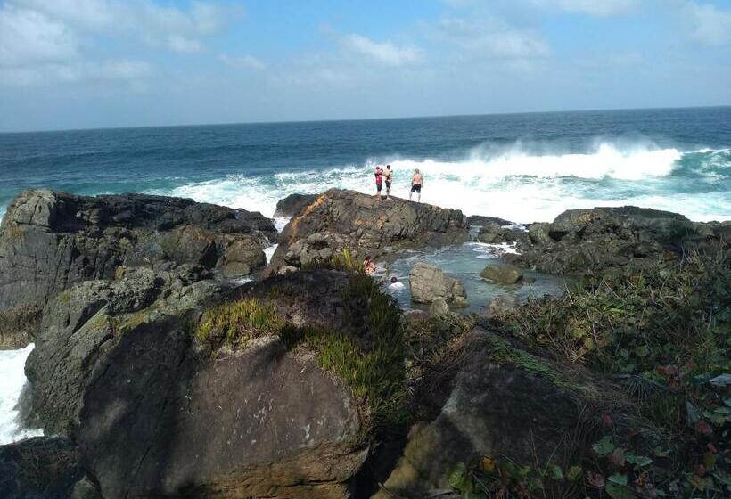 هتل Hostal Capurgana