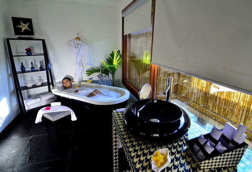 בית מלון כפרי Huma Island Resort & Spa