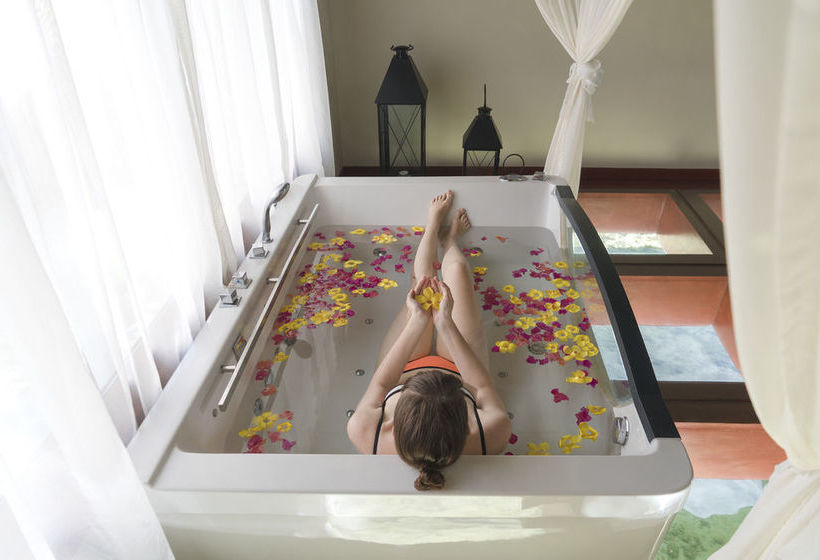 בית מלון כפרי Huma Island Resort & Spa