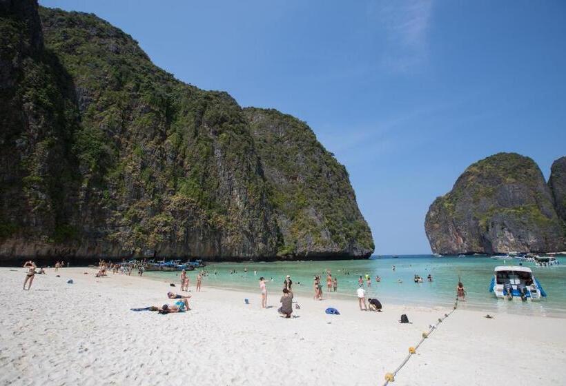 هتل Ibiza Phi Phi