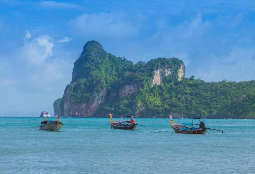 هتل Ibiza Phi Phi