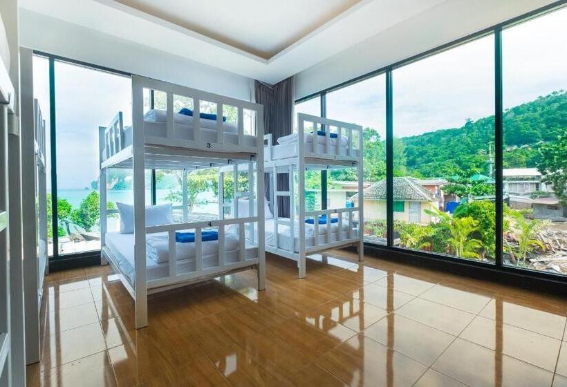 هتل Ibiza Phi Phi