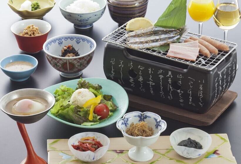 هتل Ogoto Onsen Yunoyado Komolebi