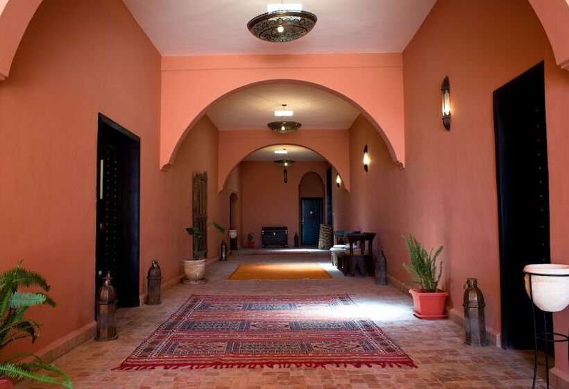 هتل Palais Masandoïa