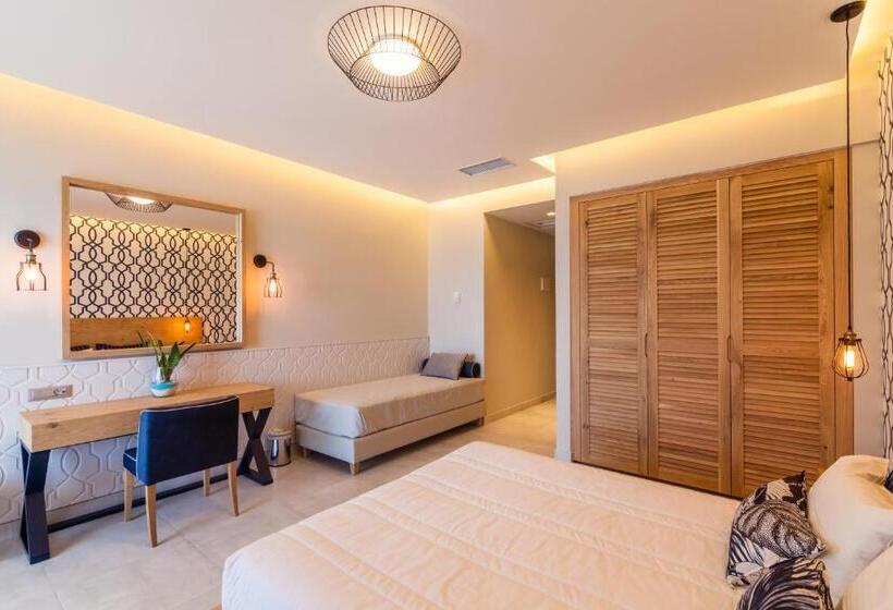 Fotos del hotel Sirens Beach & Village:  37