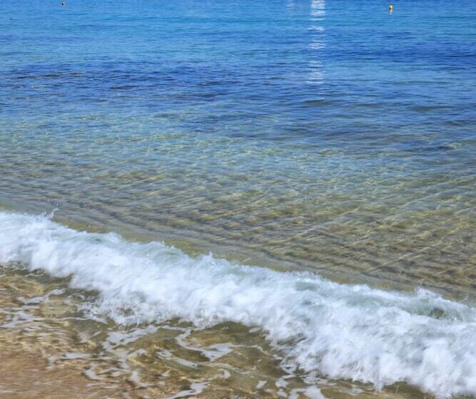Fotos del hotel Sirens Beach & Village:  42