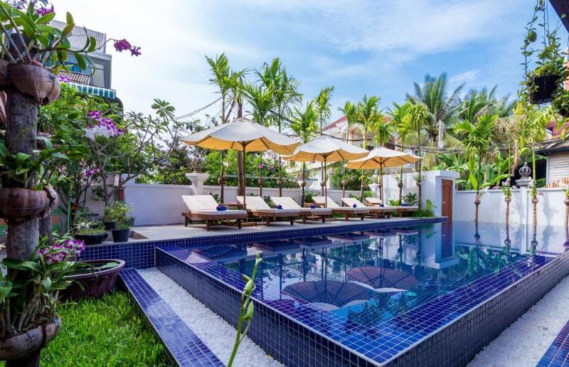 هتل The Unique Angkor Villa