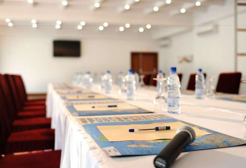 Nomad Suites Residence