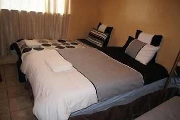 پانسیون Boikhethelo Guest House