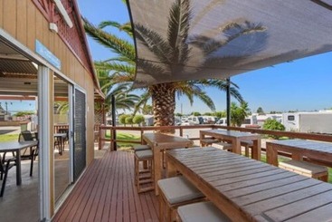 استراحتگاه Discovery Parks  Adelaide Beachfront