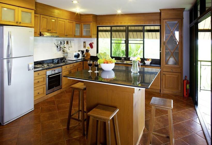 Thara Bayview Villa