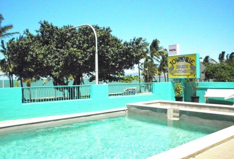 Emthree Seaside Apartments