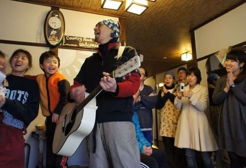 Yufuin Country Road Youth Hostel