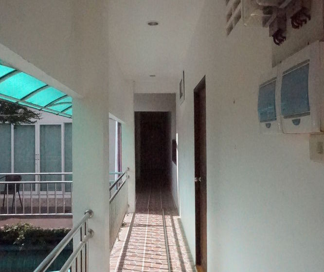 هاستل Blanco Room & Apartments