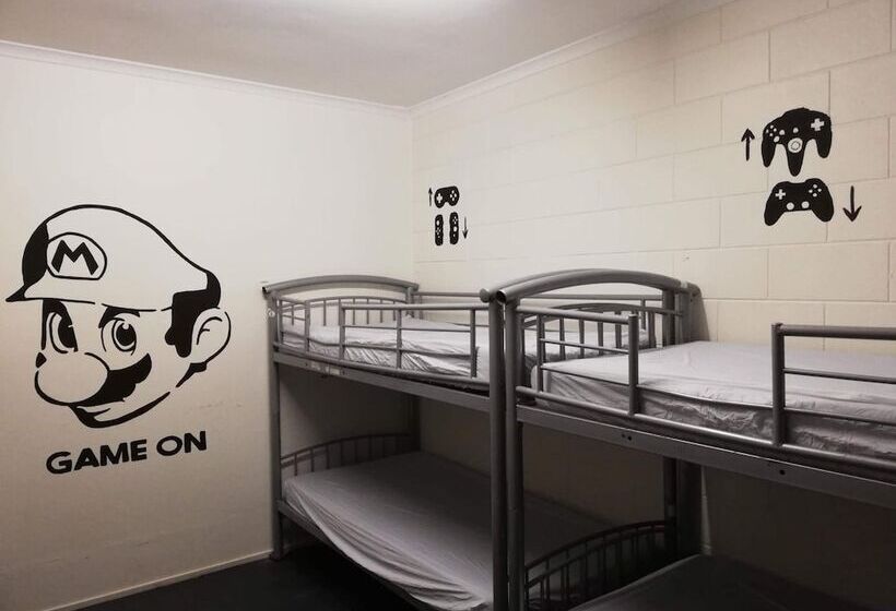 הוסטל Frogshollow Backpackers