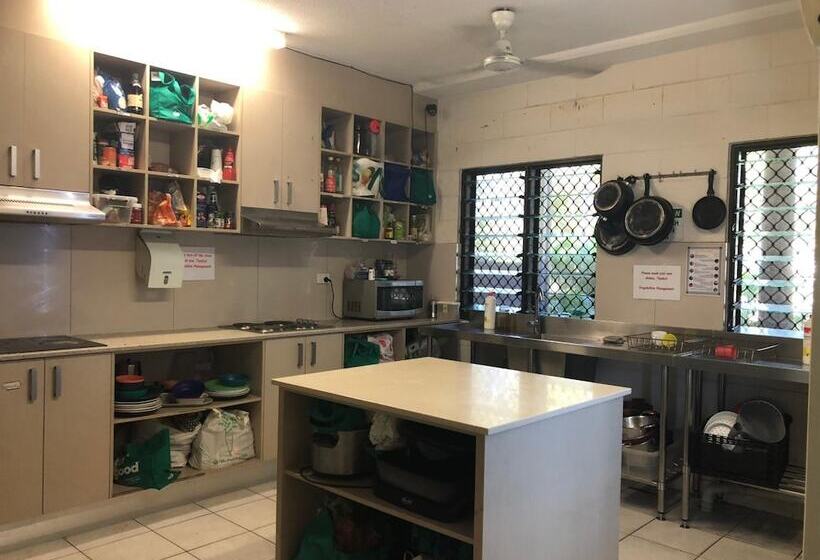 הוסטל Frogshollow Backpackers