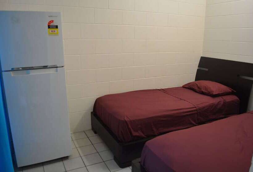 הוסטל Frogshollow Backpackers