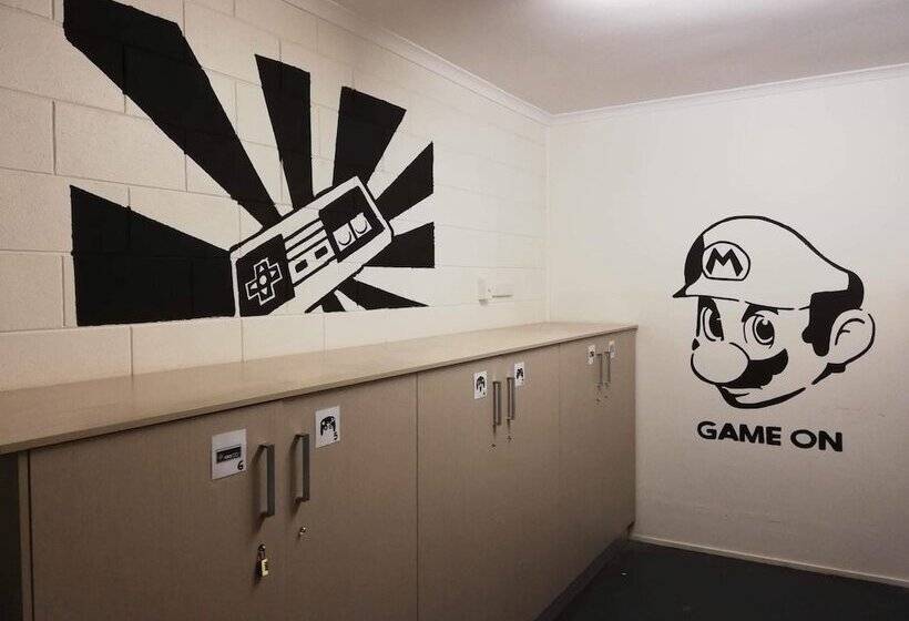 הוסטל Frogshollow Backpackers