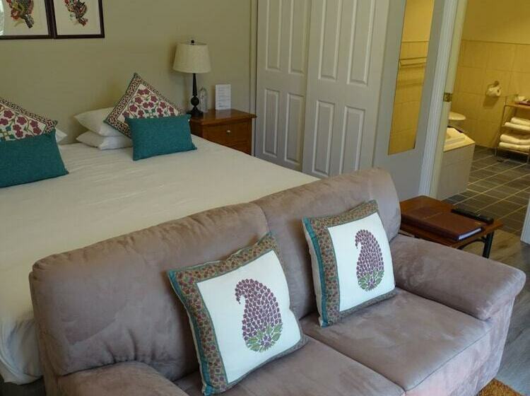 مبيت وإفطار Oyster Cove Chalet