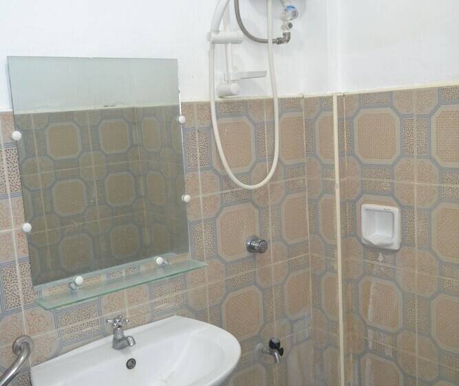 בית מלון כפרי Antonio S Apartelle & Suites