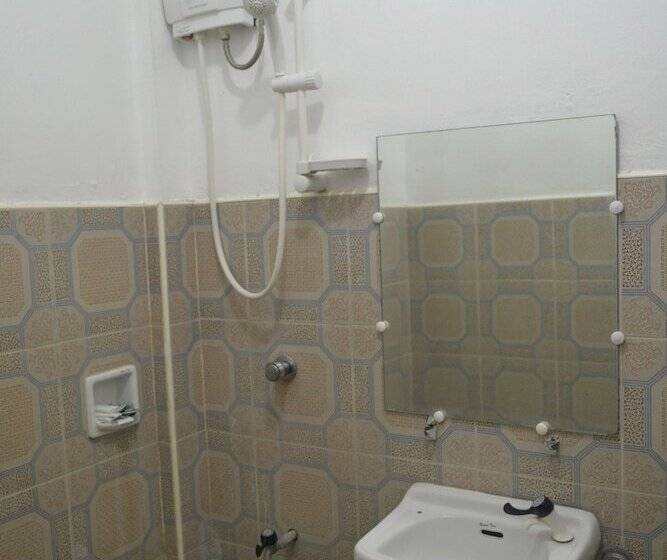 בית מלון כפרי Antonio S Apartelle & Suites