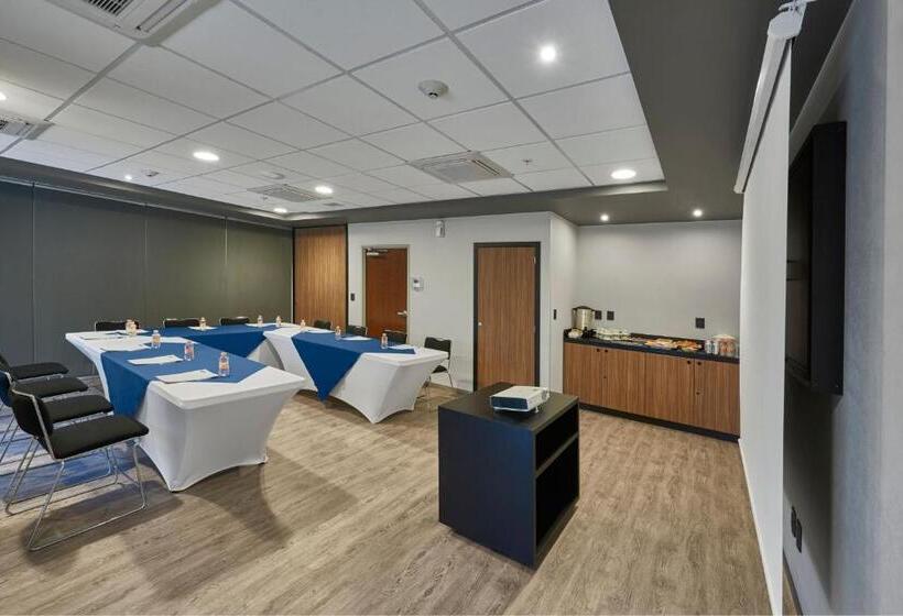 Fotos del hotel City Express Plus Periferico Sur Tlalpan:  10