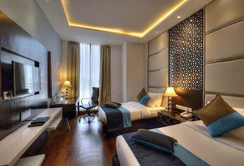 هتل Delite Grand