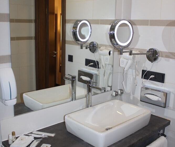 Fotos del hotel Grand  Empire:  30