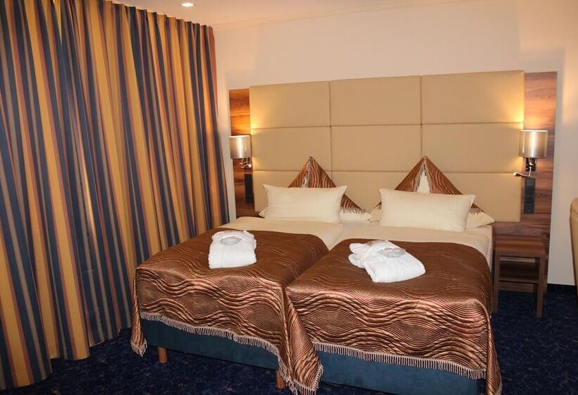 Fotos del hotel Grand  Empire:  6