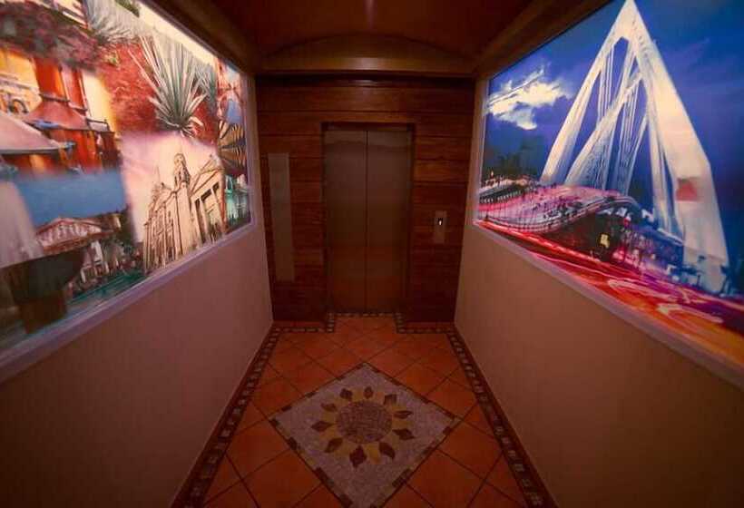 فندق Hacienda Del Sol