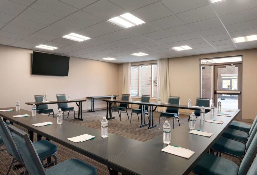 هتل Homewood Suites By Hilton Syracuse  Carrier Circle