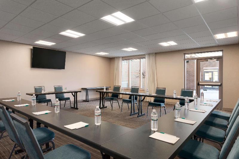 هتل Homewood Suites By Hilton Syracuse  Carrier Circle