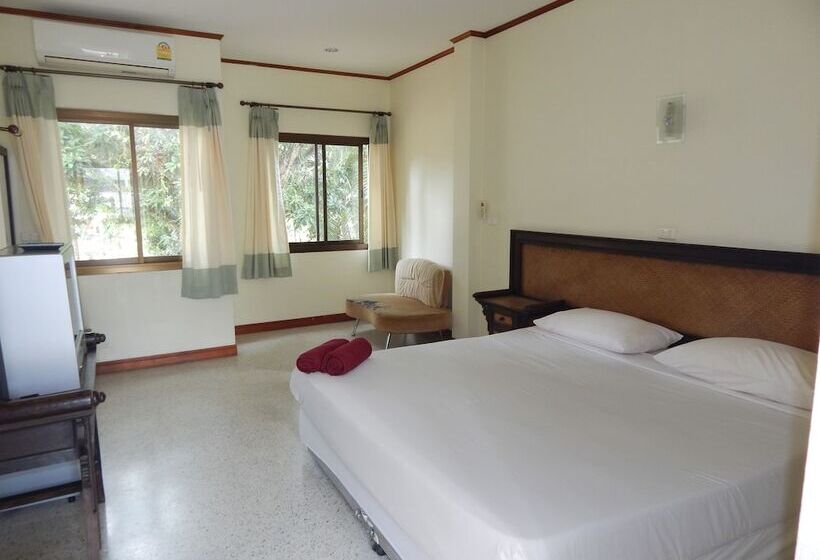 هتل Jinta City Samui