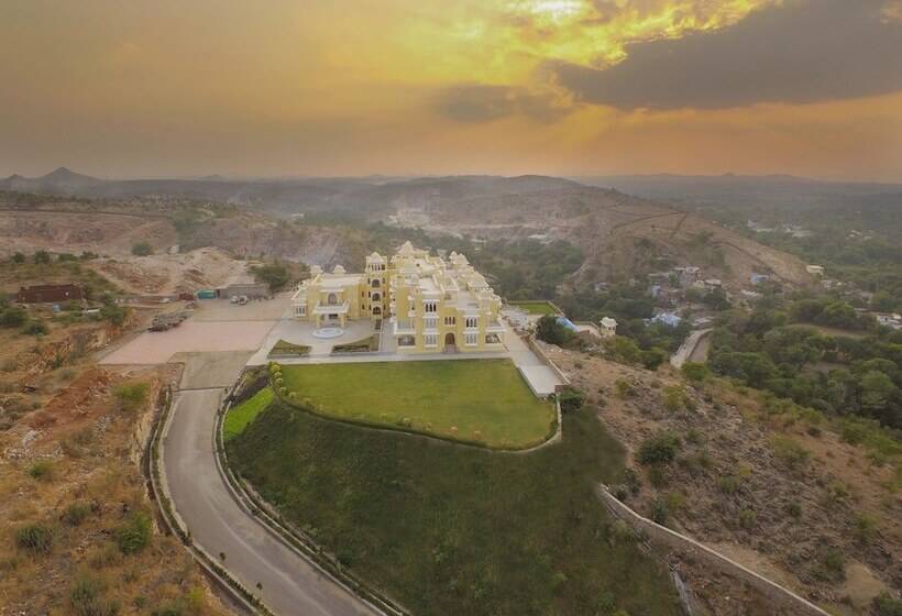 فندق Jüsta Brij Bhoomi Resort, Nathdwara