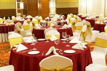 Fotos del hotel Kalyan Grand  A Business:  26
