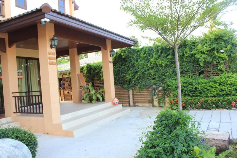 هتل Kanlaya Park