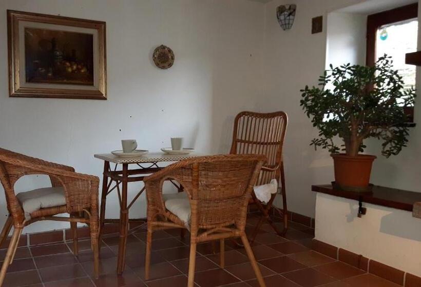 فندق La Turr De Mezz