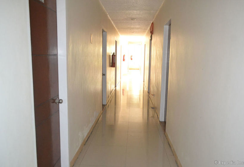 호텔 Luxor One Traveler Inn Gensan