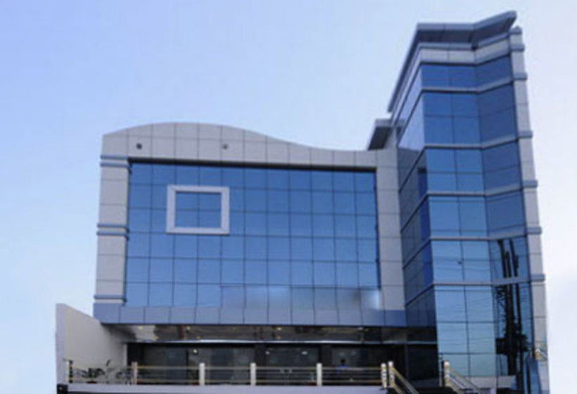 هتل Oyo Rooms By Pass Road Gandhi Nagar