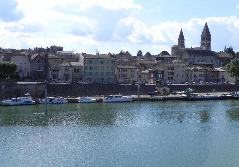 هتل Saint Philibert