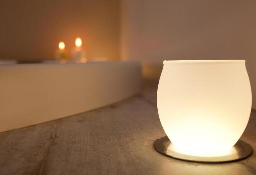 Fotos del hotel Seven Rooms:  14