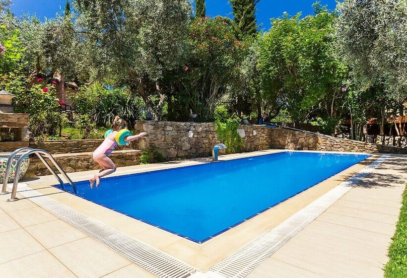 هتل Stonehouse By Ipek