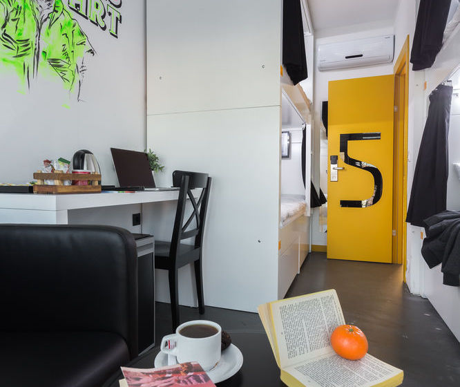Inn 14 Hostel
