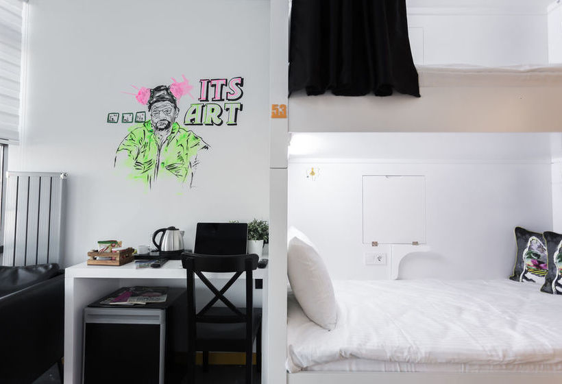 Inn 14 Hostel