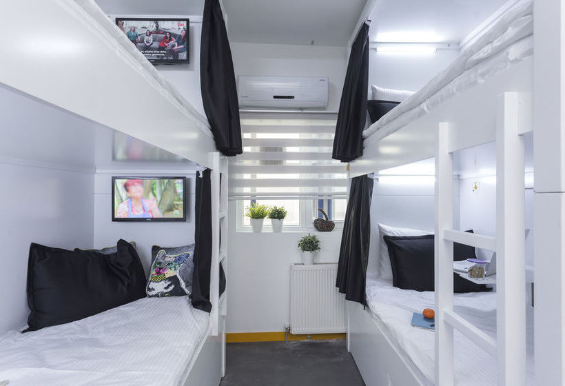 Inn 14 Hostel