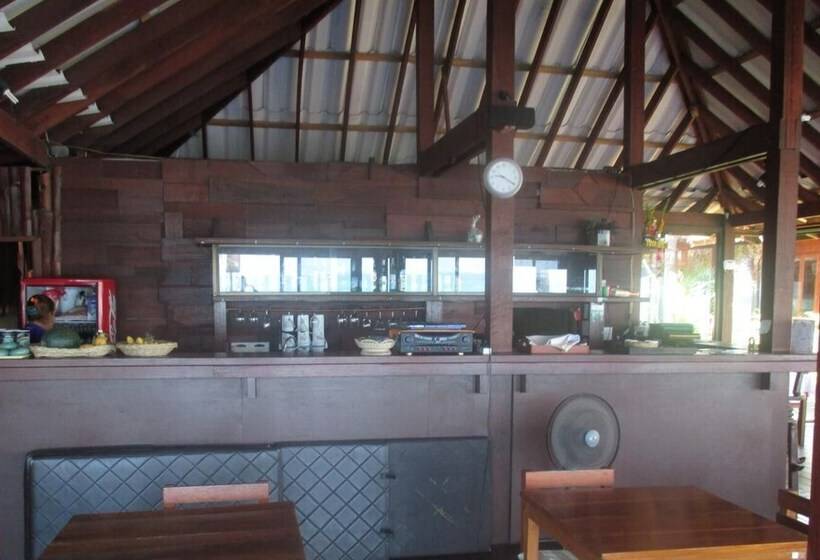 Lipa Bay Resort